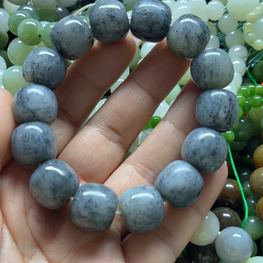 和田玉手链未镶嵌