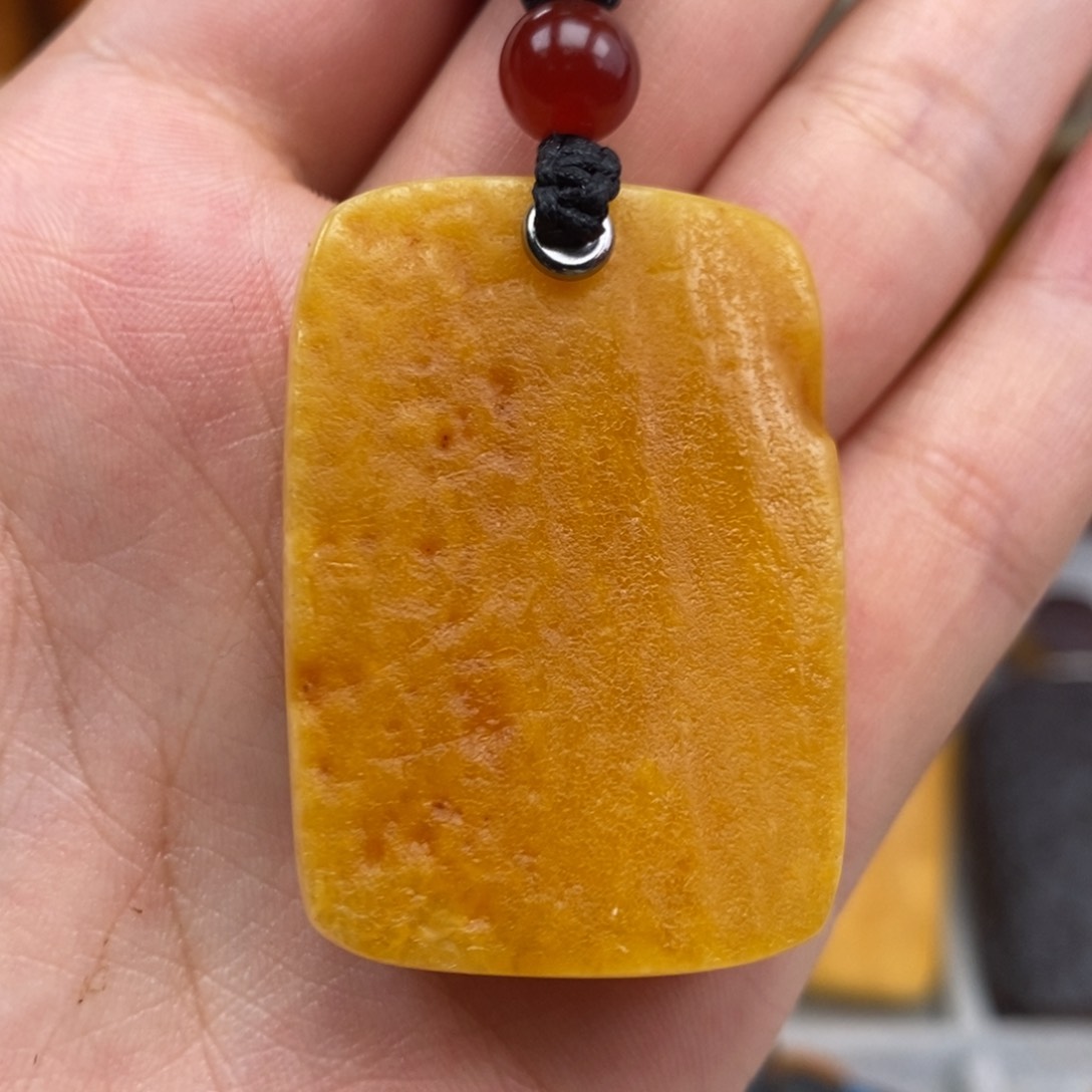 琥珀吊坠(赠链)未镶嵌