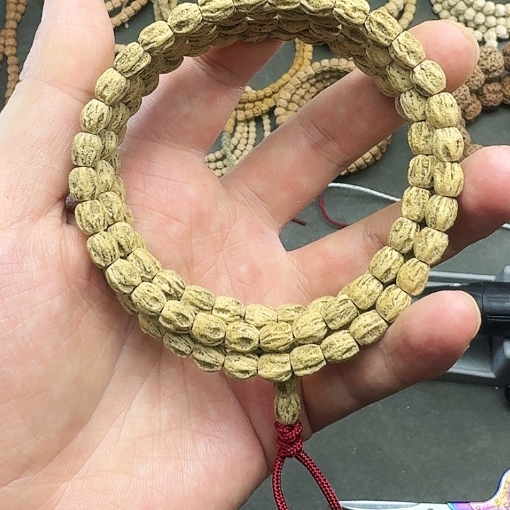 柏香籽/百香籽吊坠鞏**財百香籽