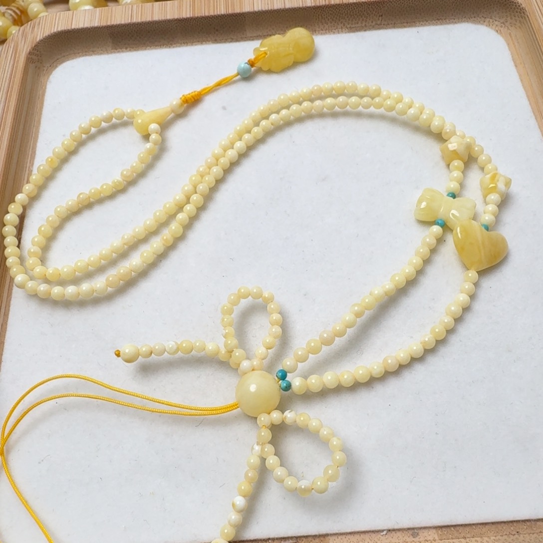 蜜蜡吊坠(赠链)未镶嵌俄料3.8mm