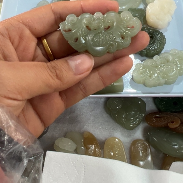 和田玉吊坠(不含链)未镶嵌