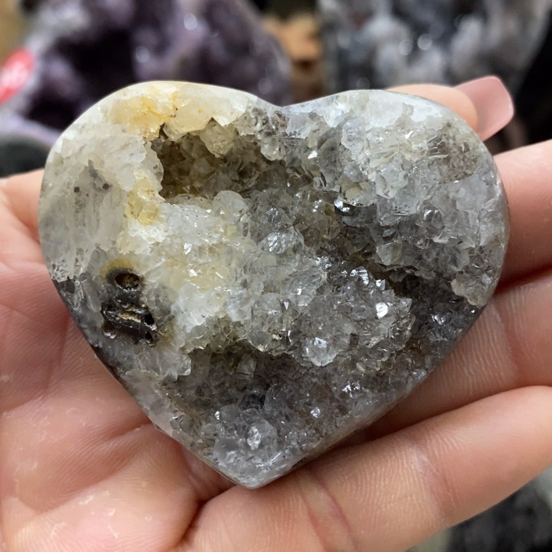 水晶特价爱心未镶嵌