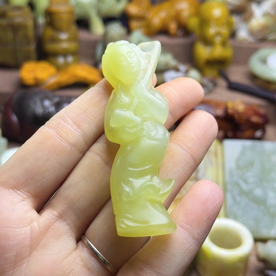 白玉菩提吊坠117。。