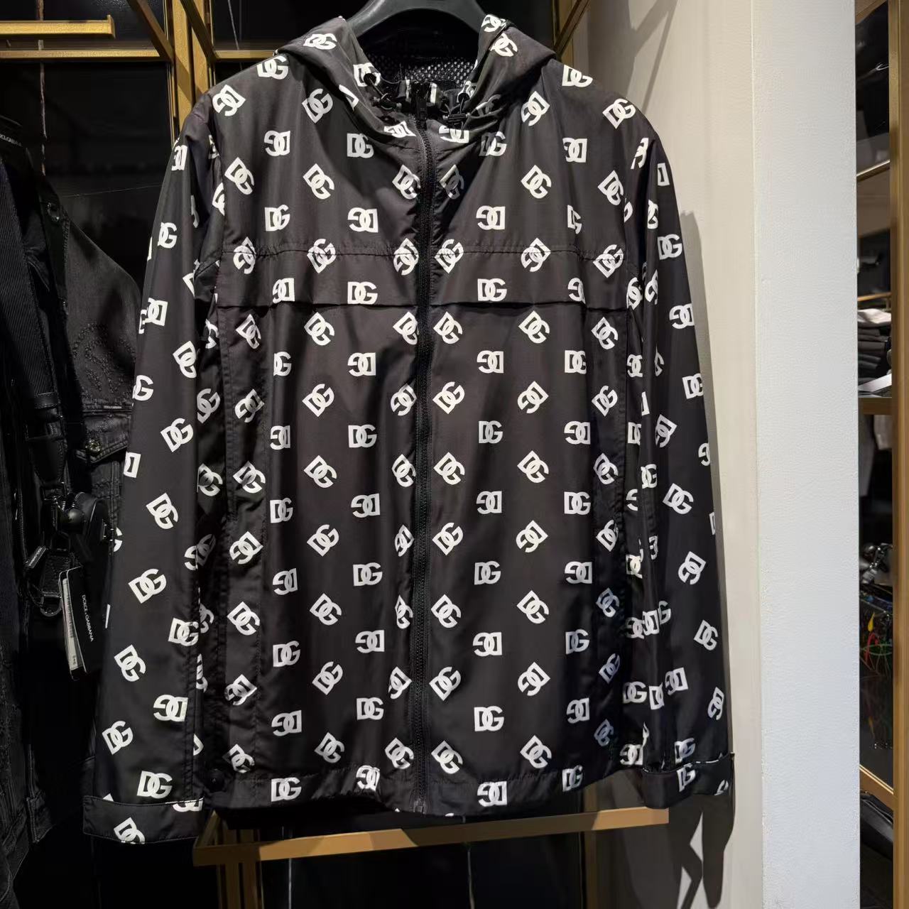 【CC在欧洲】D....G 2号 黑色logo外套