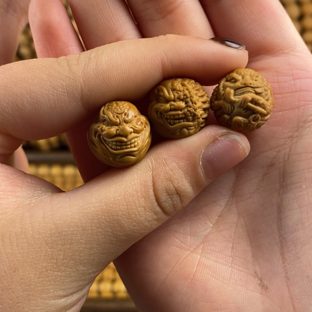 猴头核桃单颗雕刻