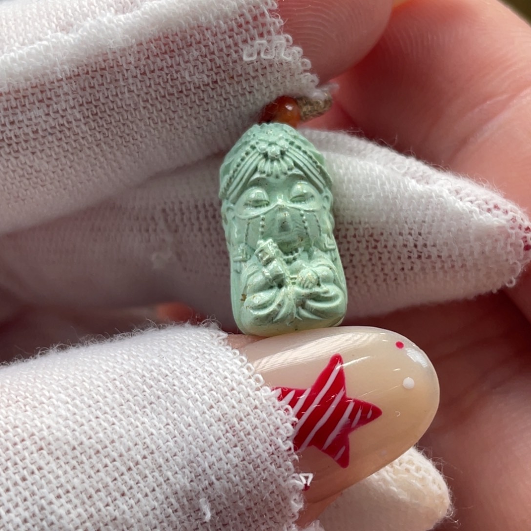 绿松石未镶嵌挂件