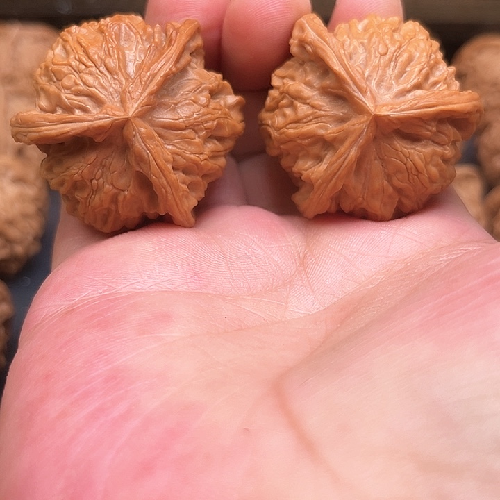 文玩核桃吊坠我想要