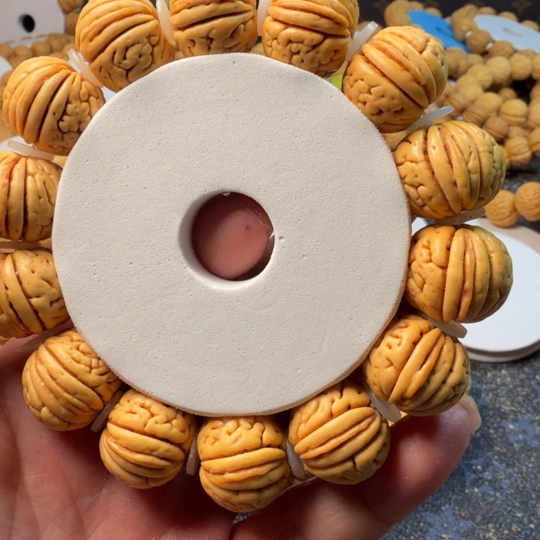 触***梦桃核吊坠金鱼肚手串