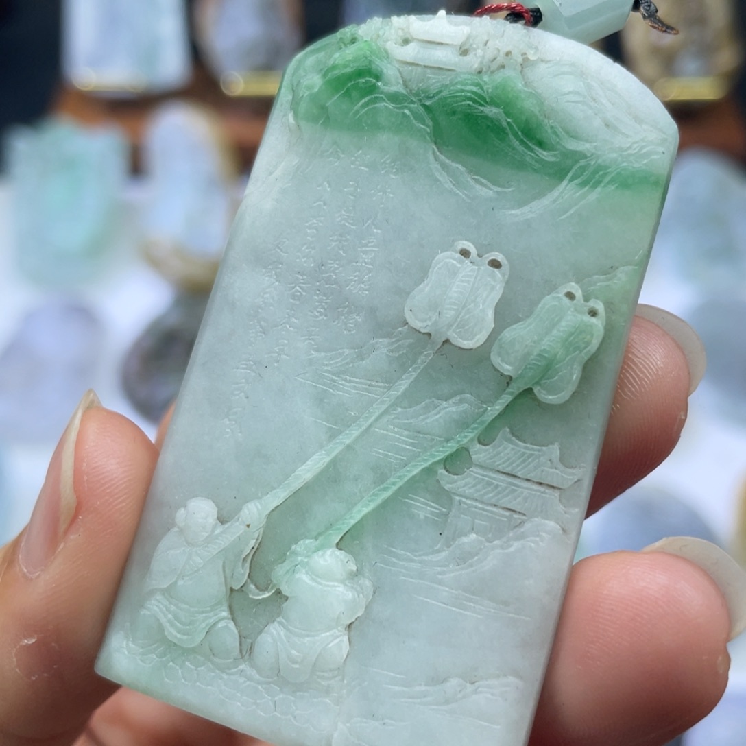 定制翡翠未镶嵌山水