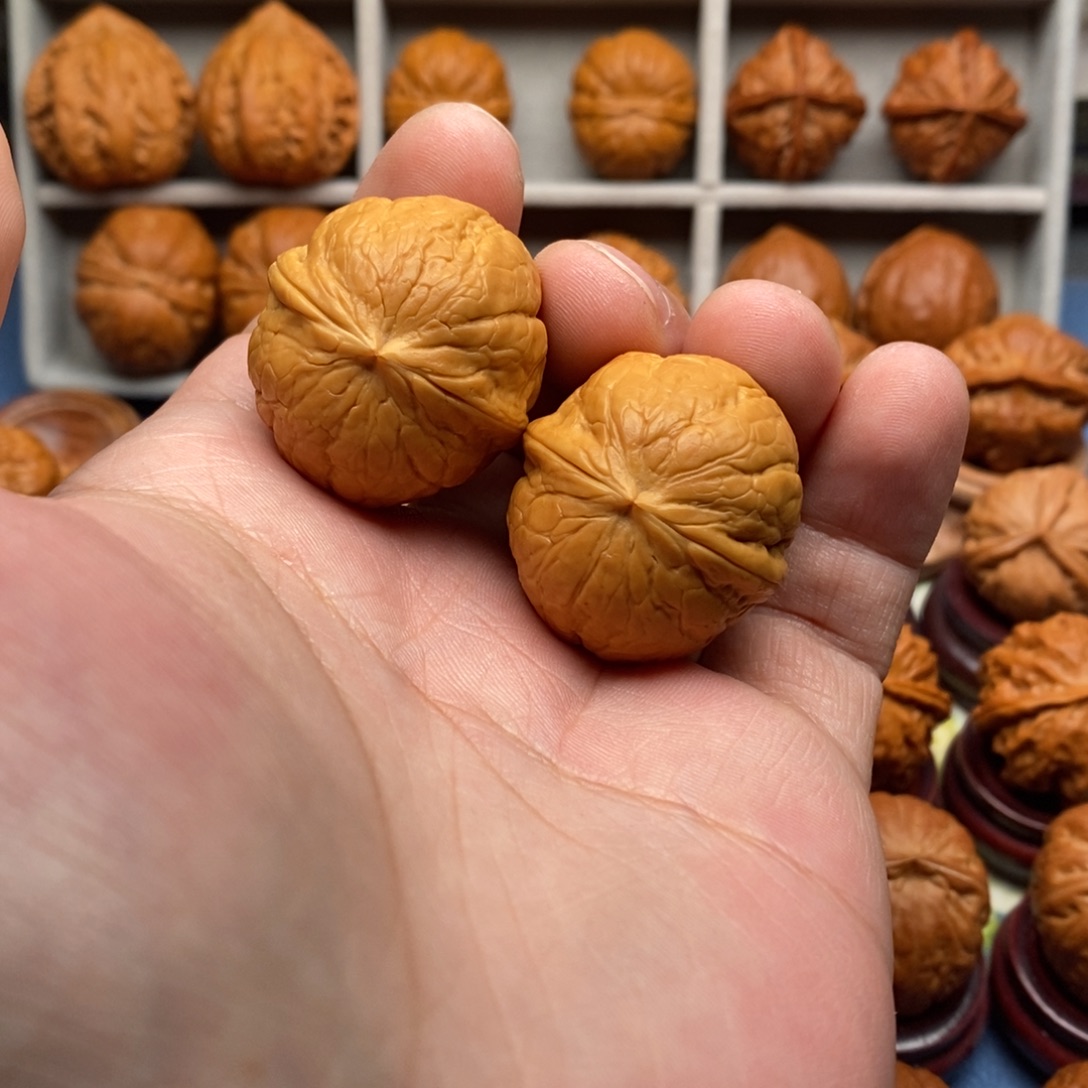 S***K把件文玩核桃麒麟瓜