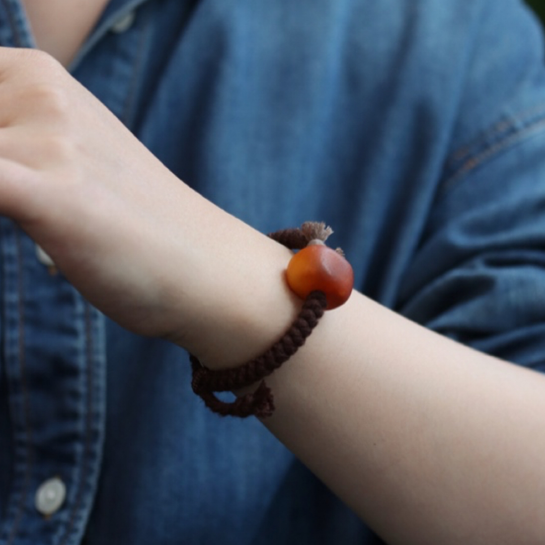 天然古董老蜜蜡西亚渐变色墩子藏式简约百搭可调节棉线手绳