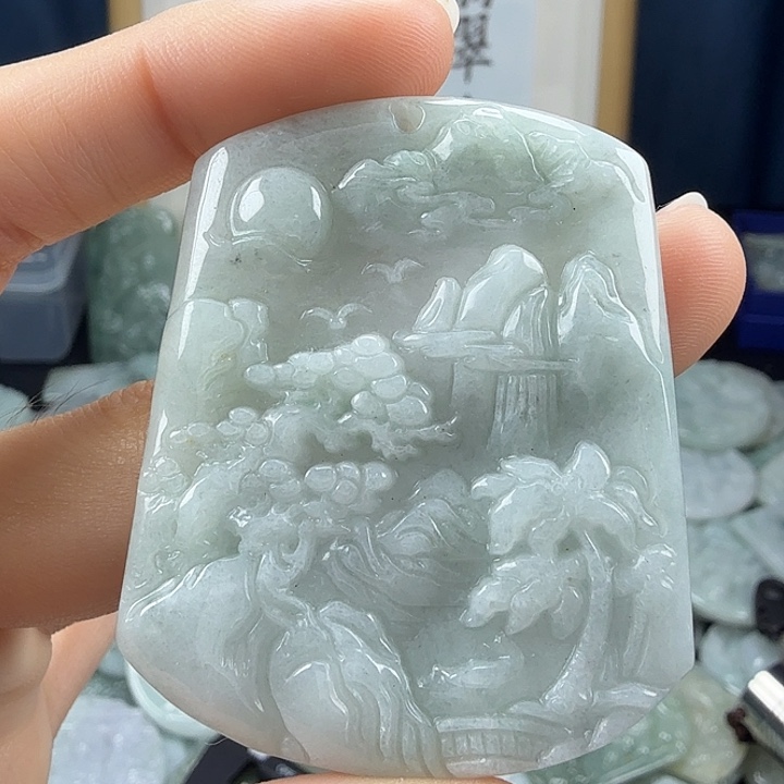 翡翠未镶嵌颈饰翡翠