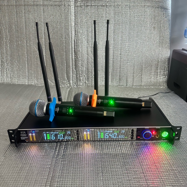 95新  （二手物品不包邮）深亚动力skm6658，专业舞台演真分级话筒