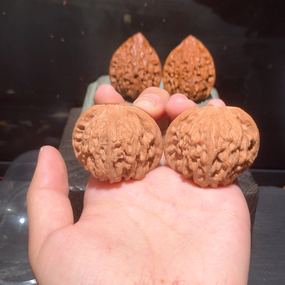 躲***猫桃核吊坠42全品红皮磨盘100716