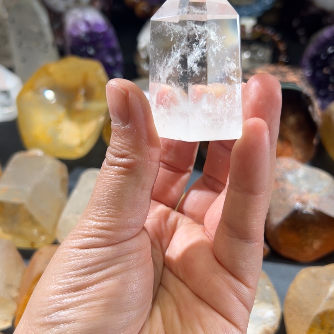 未镶嵌水晶颈饰水晶柱