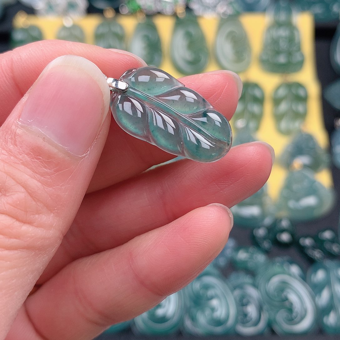 翡翠吊坠(不含链)未镶嵌吊坠