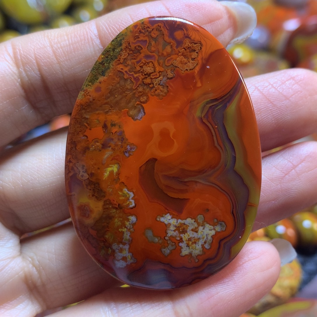 玛瑙/玉髓战国红吊坠未镶嵌