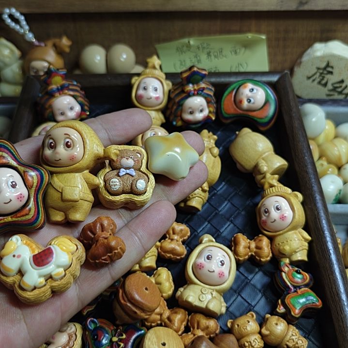 小***纸非金属象牙果雕刻件星星人