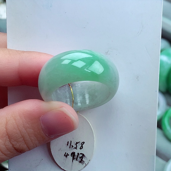 翡翠未镶嵌戒指25.26号