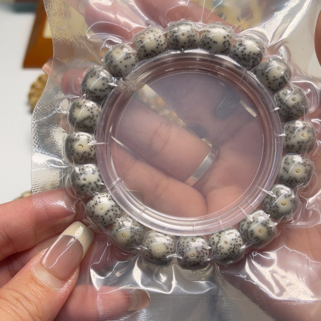 星月菩提手串山**风aaaaaaaa