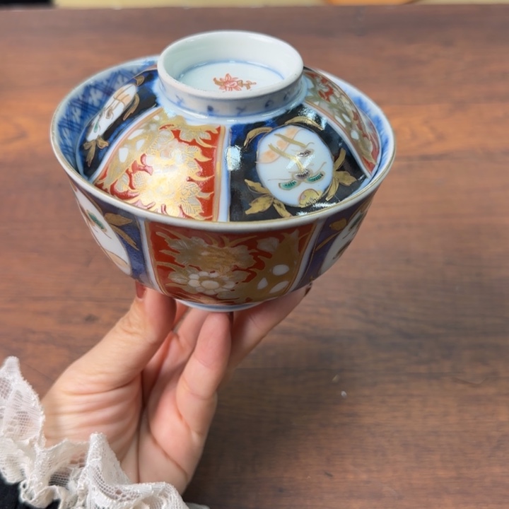 一个陶瓷物件哈哈哈哈