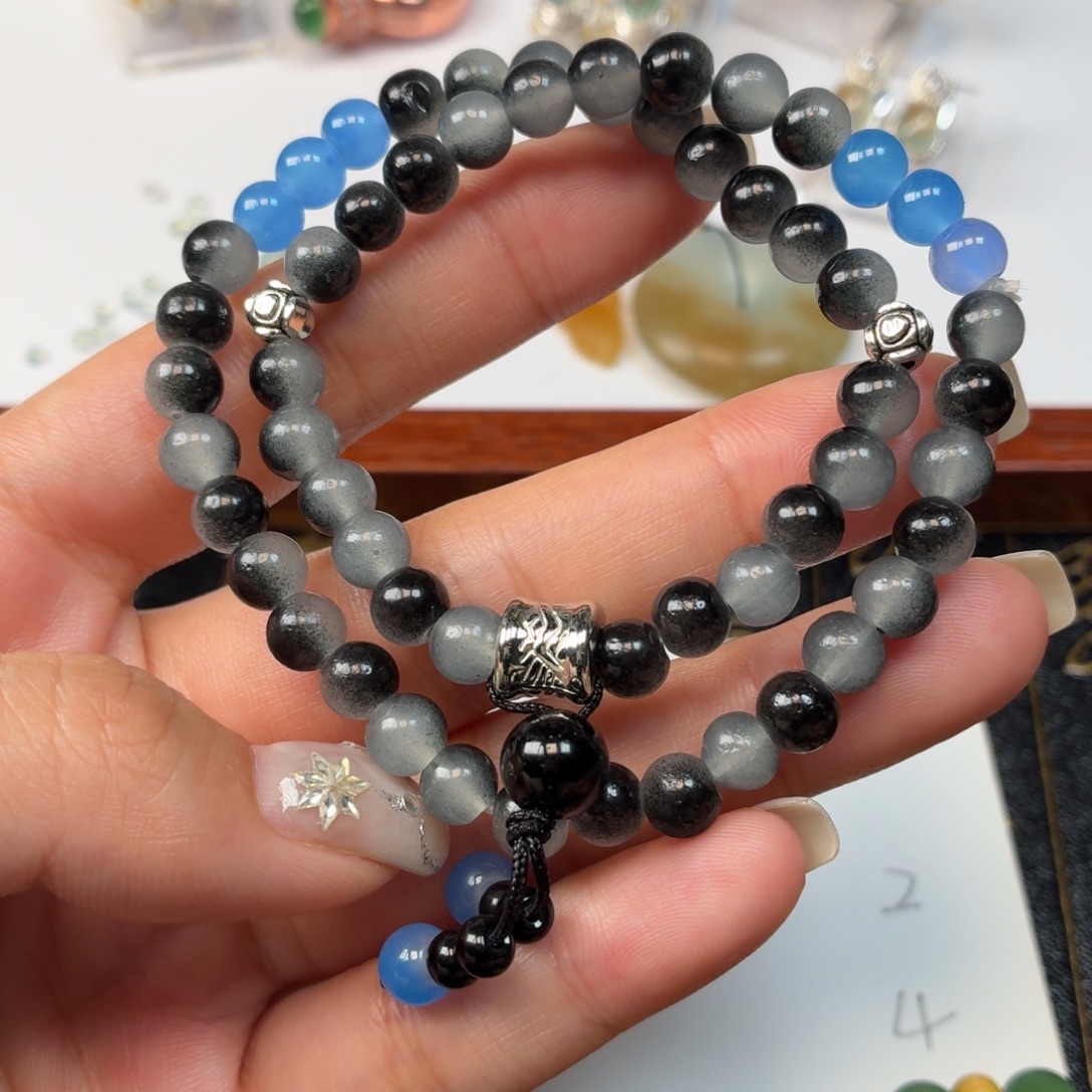 玥***阁翡翠未镶嵌颈饰福利