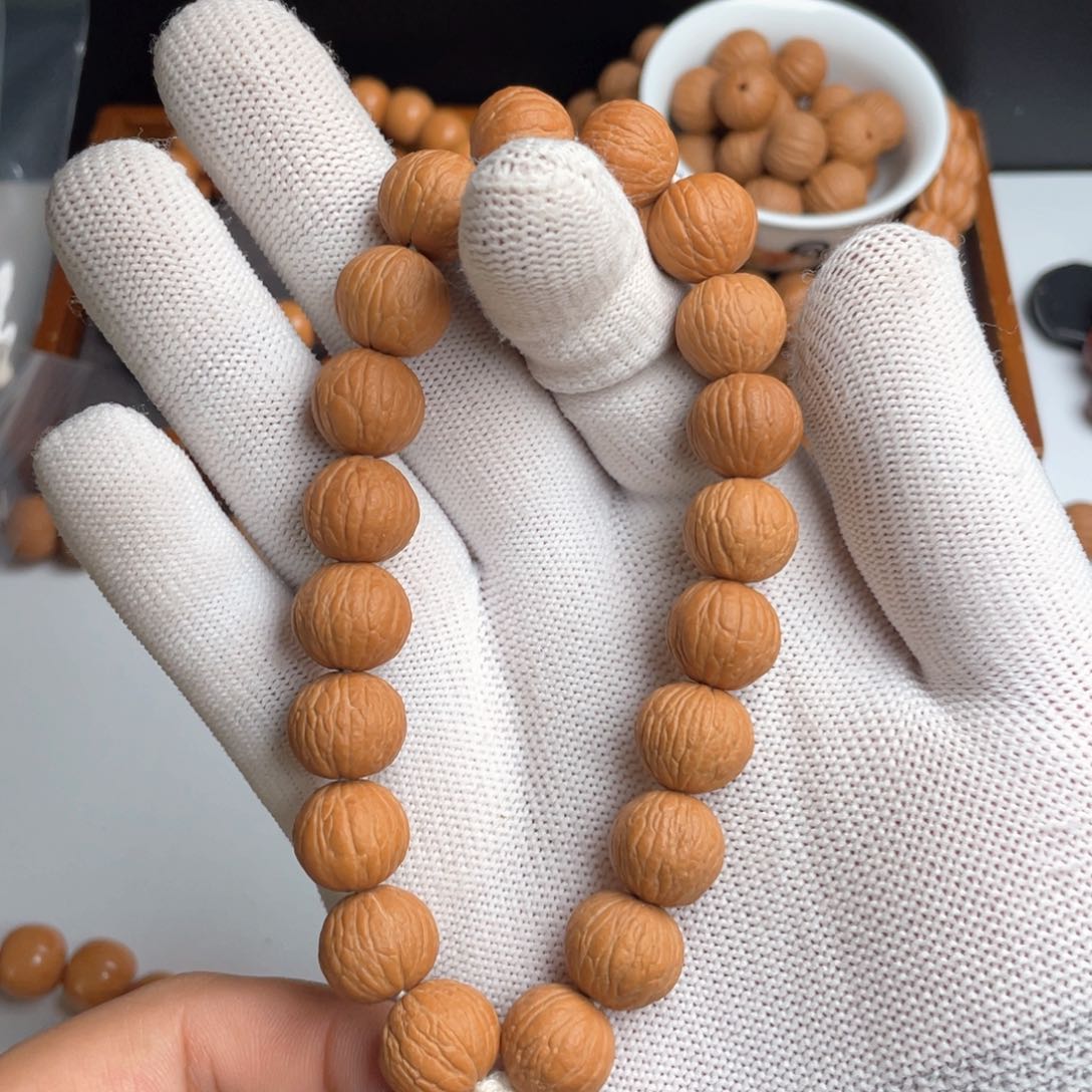 猴头核桃手串贴**锤纯天然无修凤羽