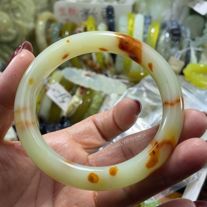 狼***哥岫玉未镶嵌手镯手镯