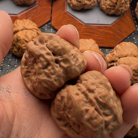 文玩核桃把件请****·边36左右