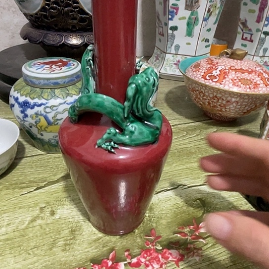 陶摆件高温豇豆红盘龙瓶