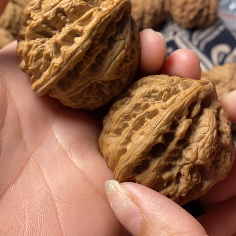 【闪购商品】文玩核桃吊坠✨**✨粗筋