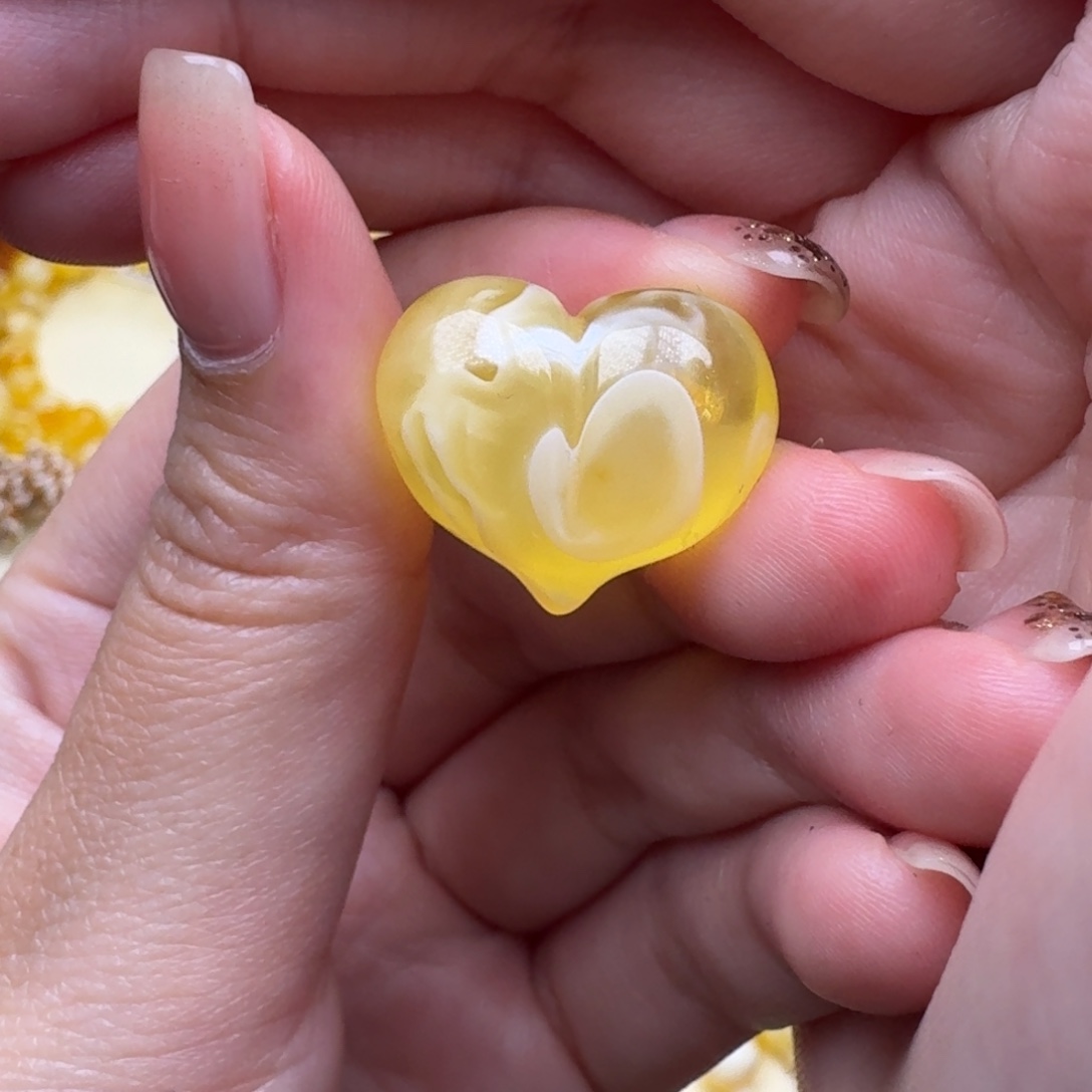 琥珀未镶嵌裸石9号