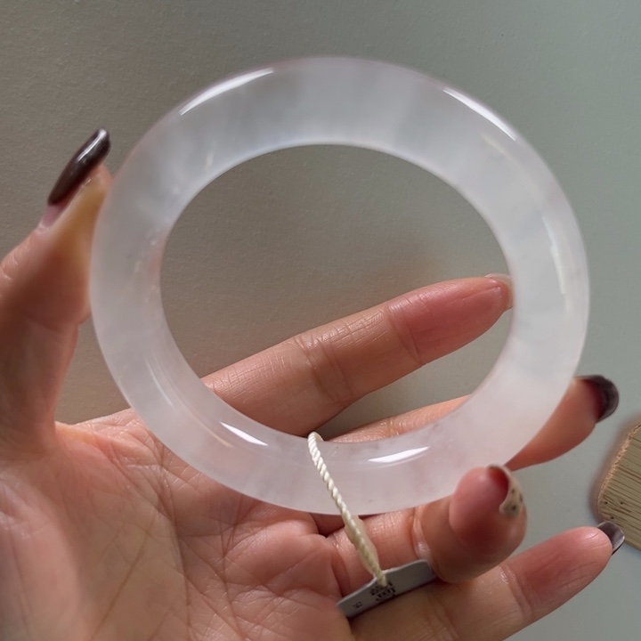 新***酱石英质玉未镶嵌手镯55-56