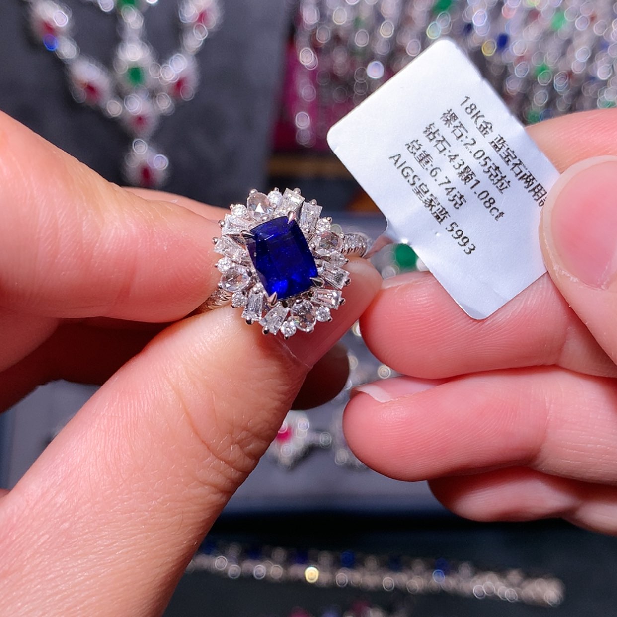 【闪购商品】蓝宝石戒指18K金镶嵌