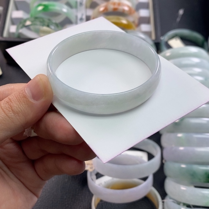 未镶嵌手镯翡翠公主