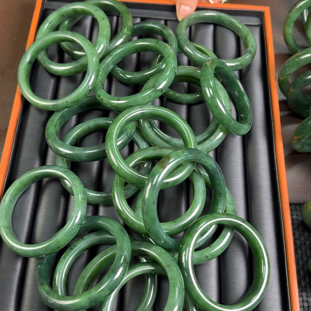 和田玉（碧玉）未镶嵌手镯多样性发货 拍一发一