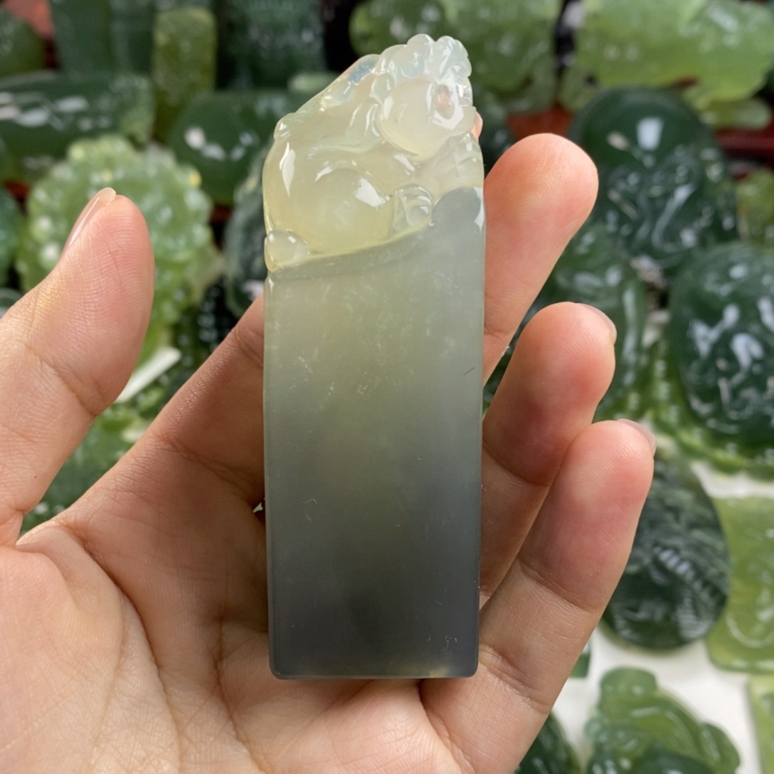 岫玉印章未镶嵌印章