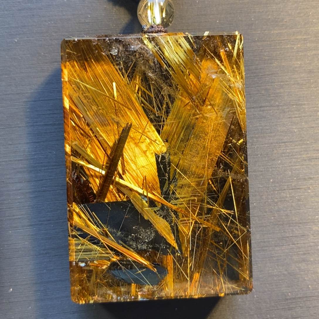 颈饰未镶嵌水晶钛晶花无事牌