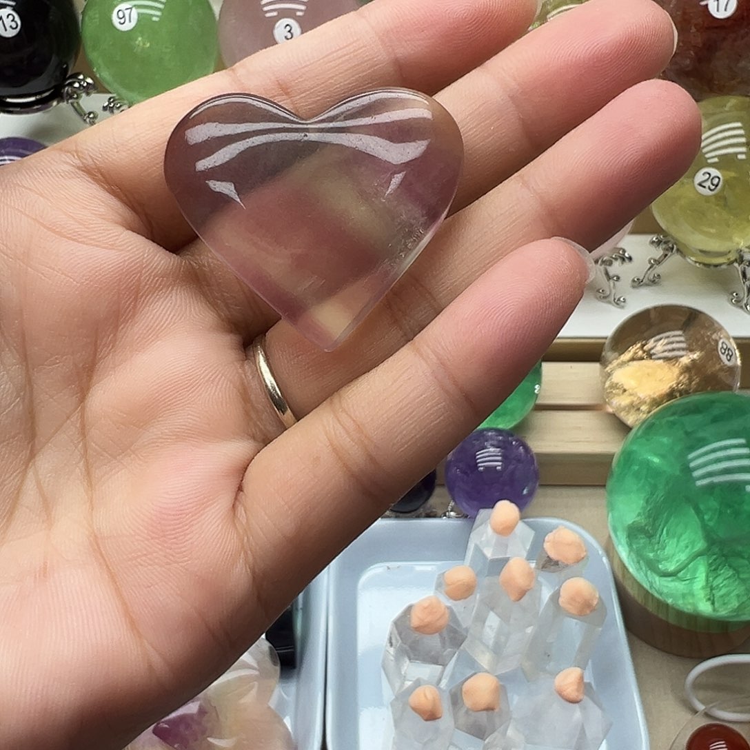 未镶嵌珠宝半成品水晶