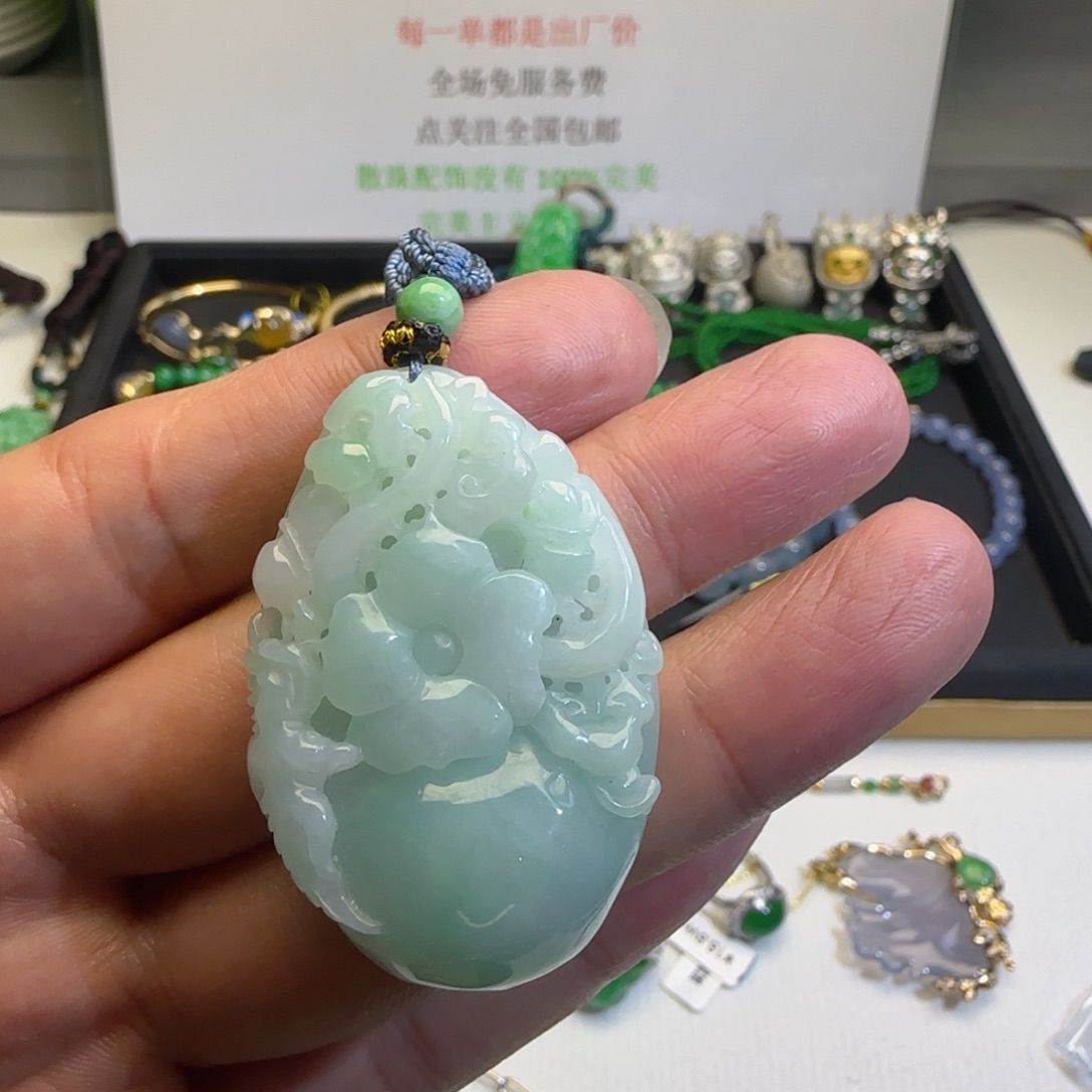 未镶嵌挂件翡翠回***田天然翡翠