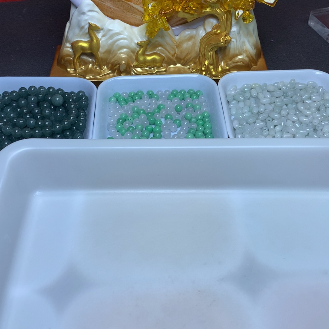 【闪购商品】翡翠手链未镶嵌?****。卡