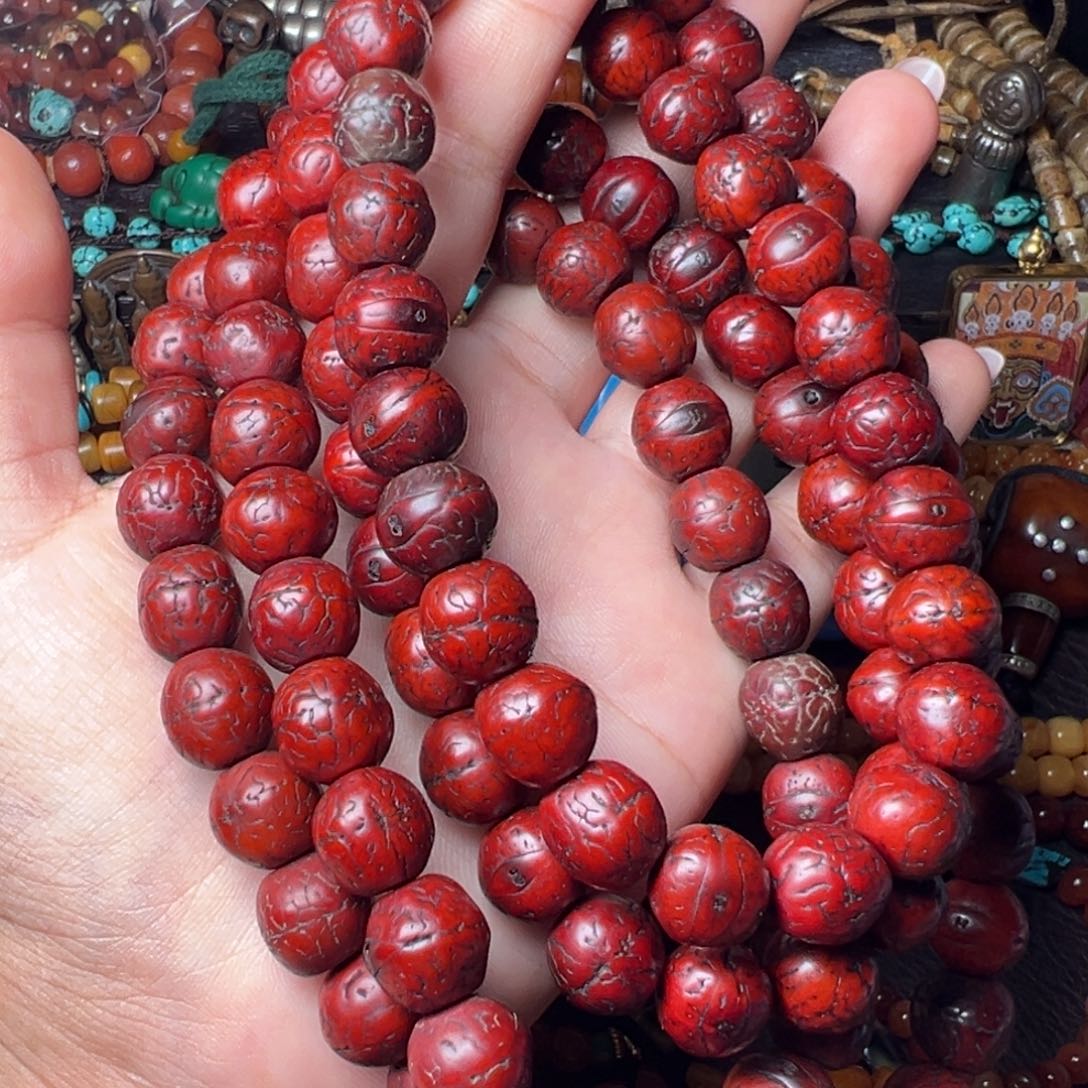 邹***沿菩提籽类单圈 脖挂