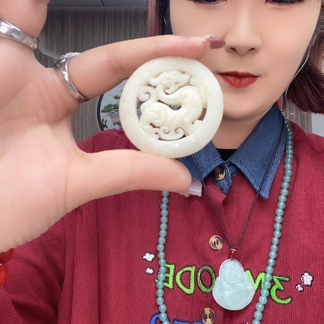 蛇纹石玉颈饰未镶嵌清