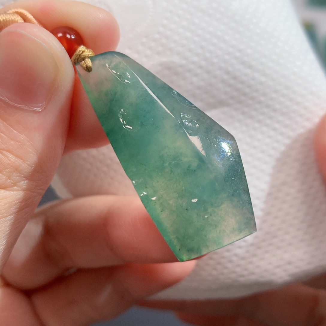 翡翠未镶嵌吊坠(不含链)389