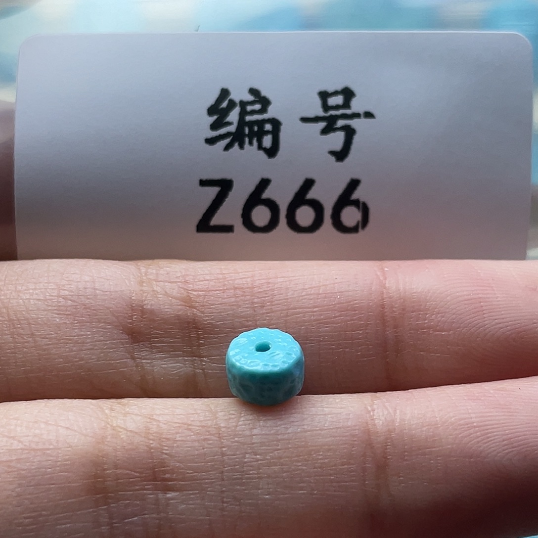 绿松石未镶嵌颈饰4*6.5mm