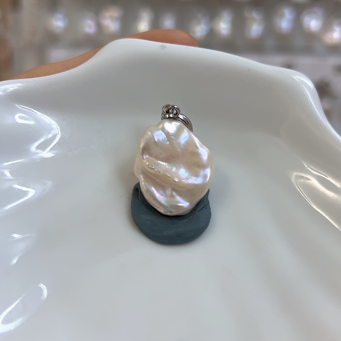 颈饰银S925镶嵌淡水珍珠