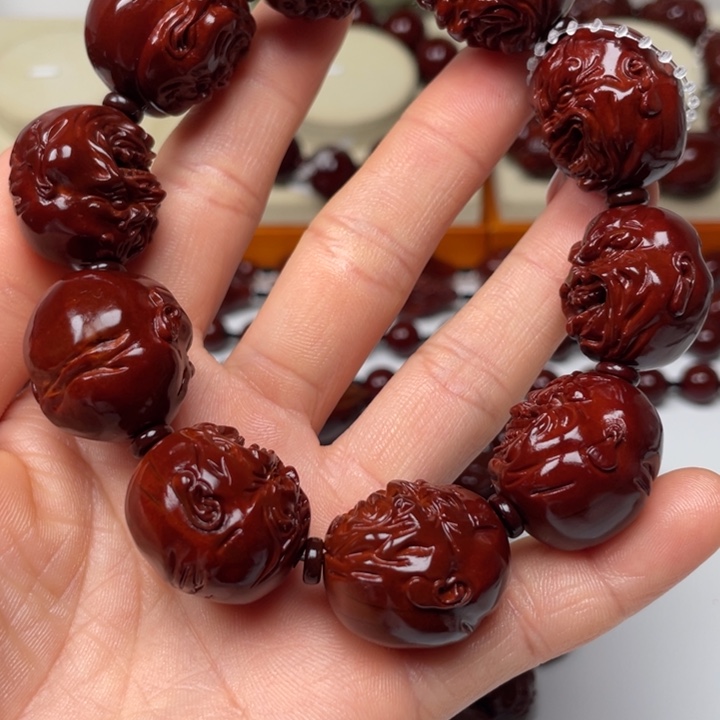 橄榄核手串?****牛包浆玉化