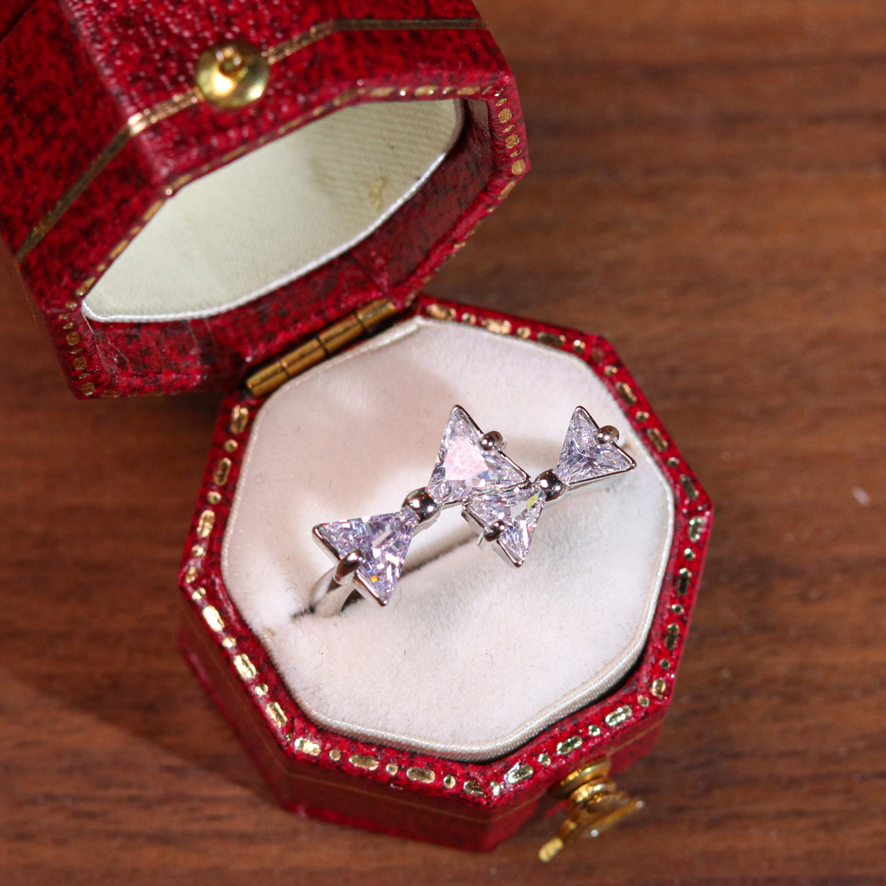 合金锆石戒指 锆石蝴蝶结 开口戒指 TT401