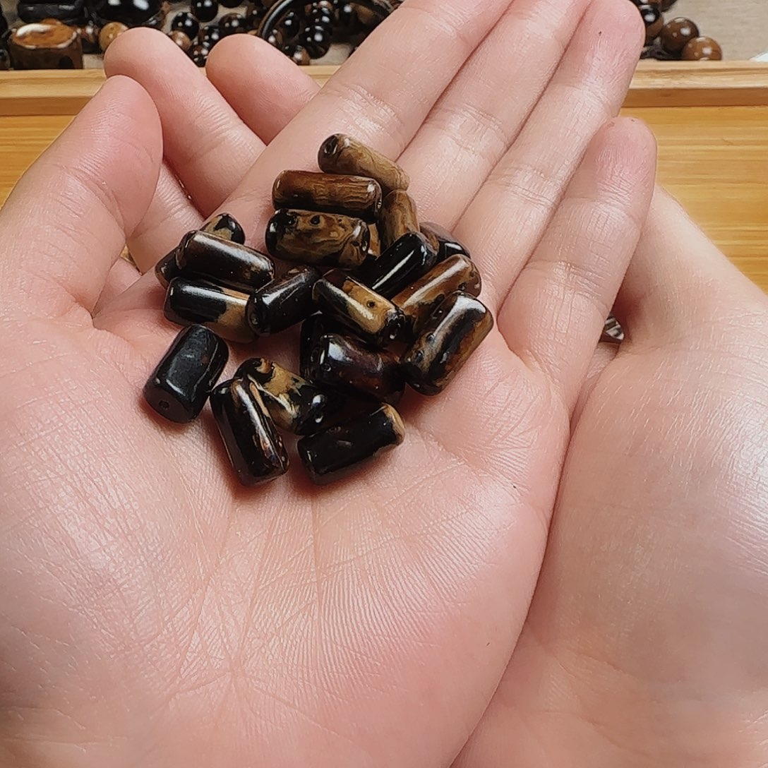 泥塑血柳单颗毕业无暇