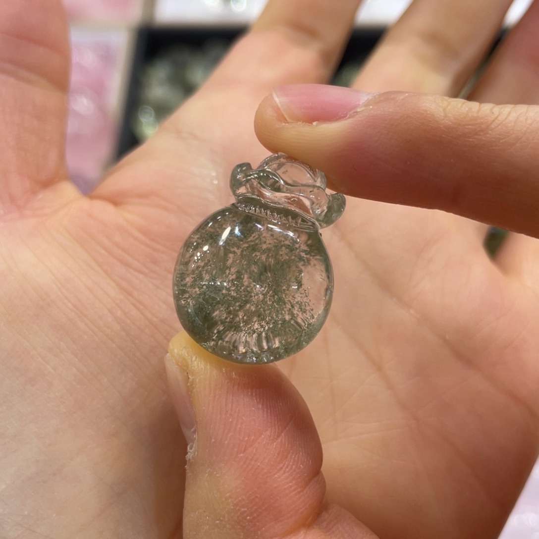 水晶幽灵钱袋子吊坠未镶嵌